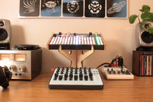 Asimov 2-tier stand