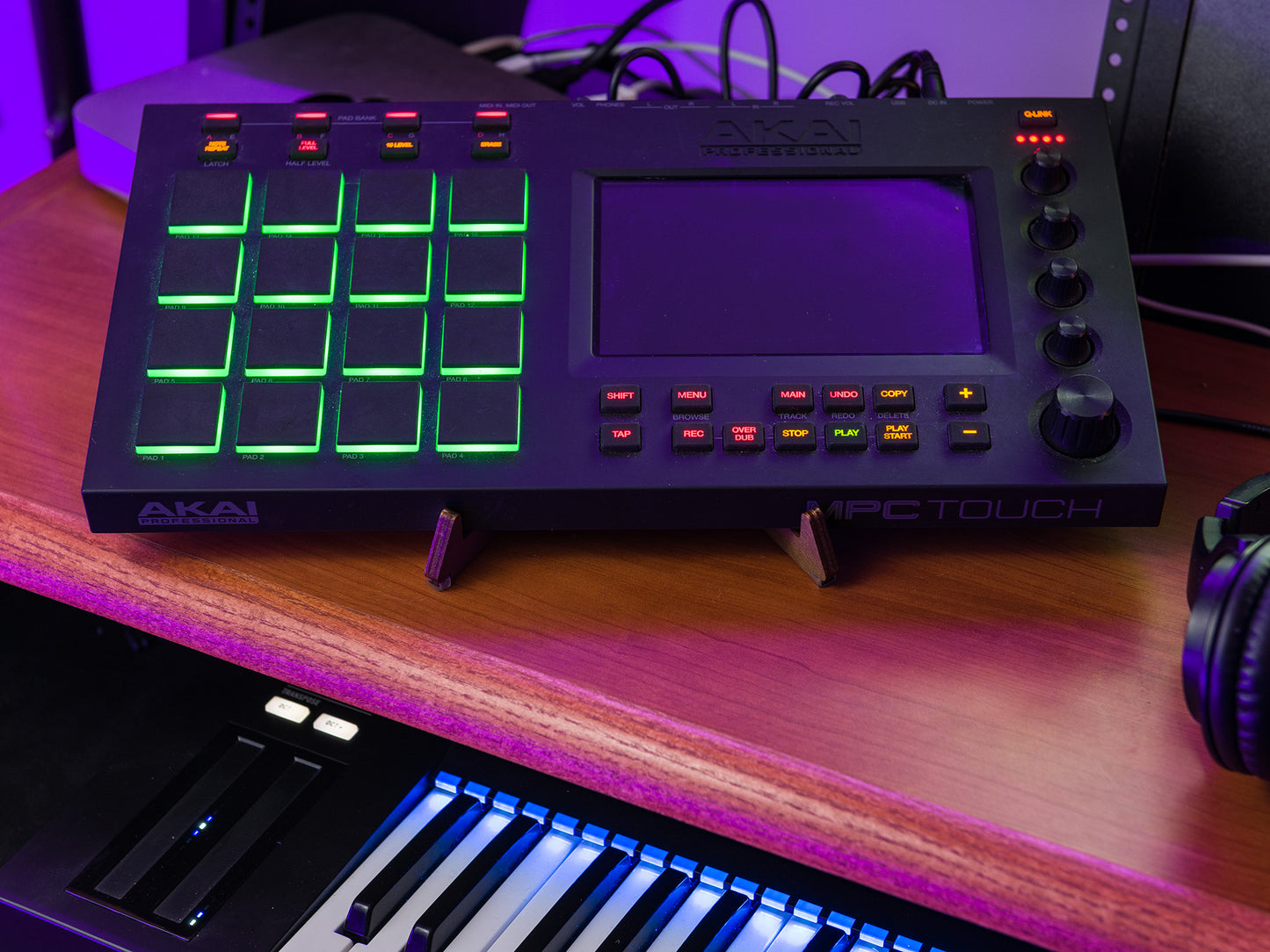 KOLIBRI - Synth, Drum Machine, Laptop & Tablet Stand