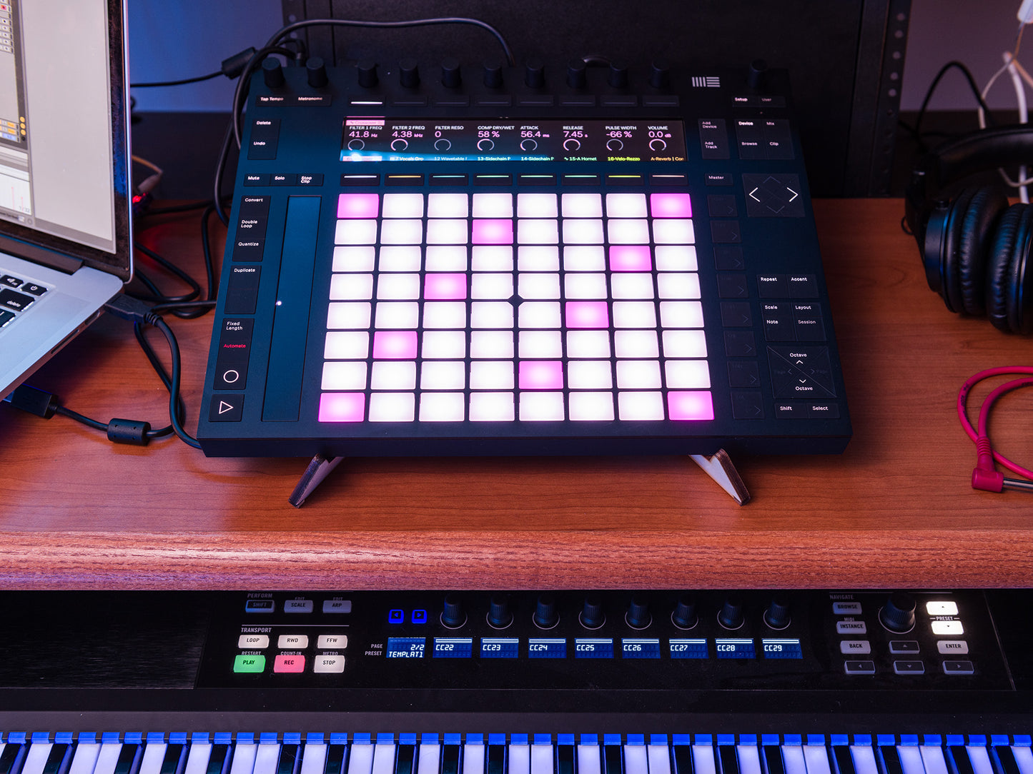 KOSMO DOUBLE STAND - Synth, Drum Machine, Laptop & Tablet Double TableTop Stand