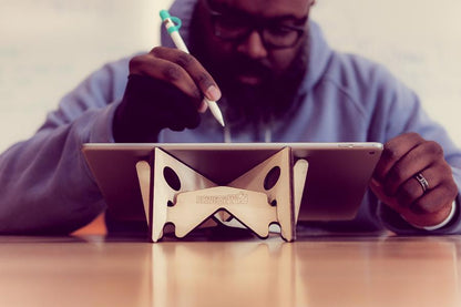 KOLIBRI - Synth, Drum Machine, Laptop & Tablet Stand